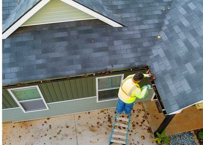 Roof Cleaning and Gutter Cleaning